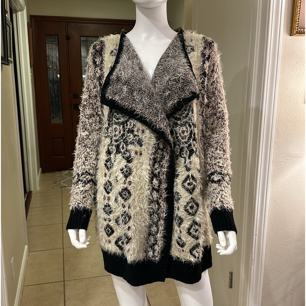 BCBG MAX AZRIA CARDIGAN SIZE M Like NEW